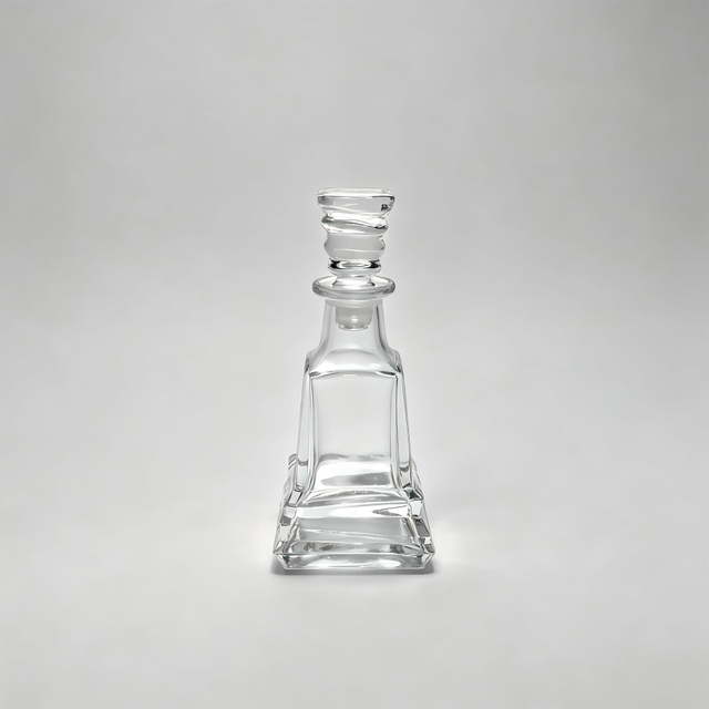 Pyramidenförmige Klarglasflasche mit Spezialstopfen, Parfüm, Kosmetik, Chemikalien, Glaswaren